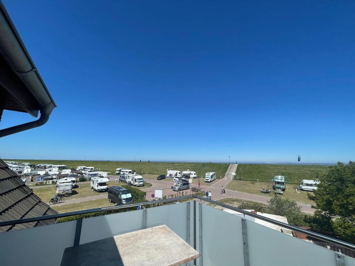 Meerzeit Strandhotel Neuharlingersiel Exteriör bild