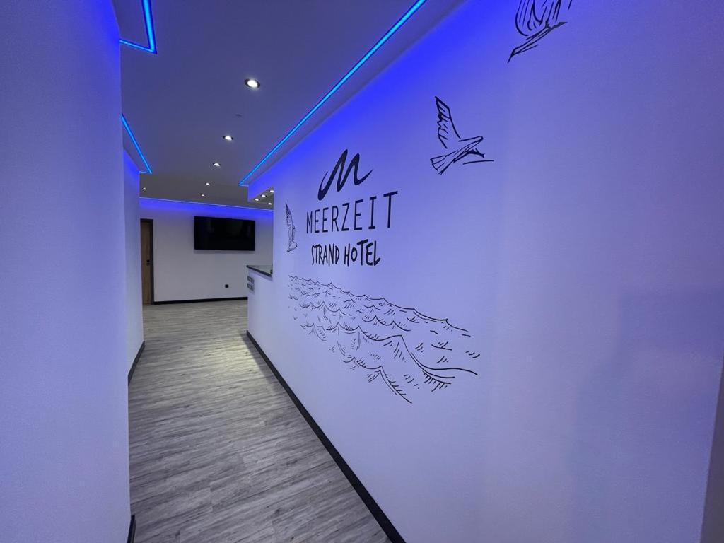 Meerzeit Strandhotel Neuharlingersiel Exteriör bild